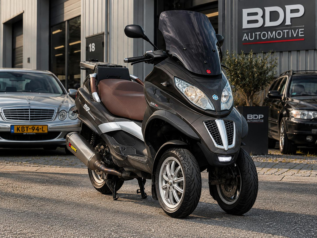 Piaggio MP3 500 LT Sport 56763749-0.jpg | BDP Automotive